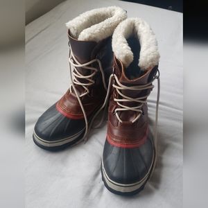 Sorel Caribou waterproof snow boots, size 10